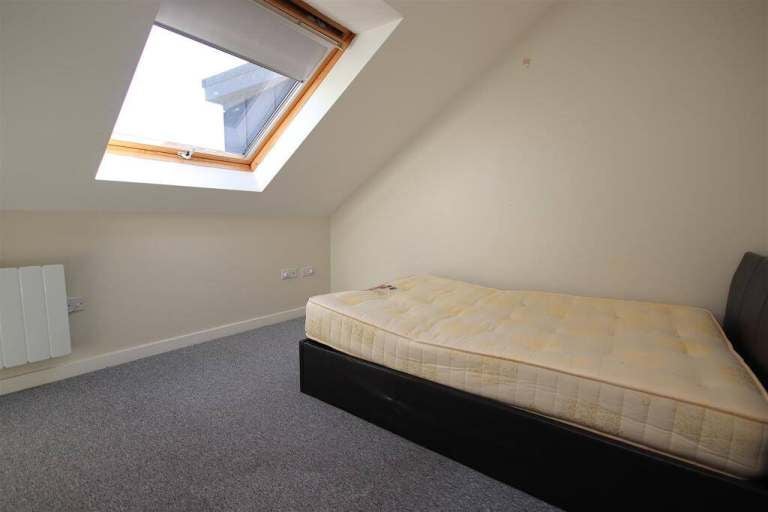 Flat Crossways Gardens in Cambridge