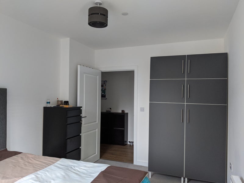 Room Rifle Street in Greater London