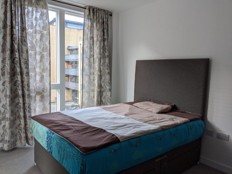 Room Rifle Street in Greater London
