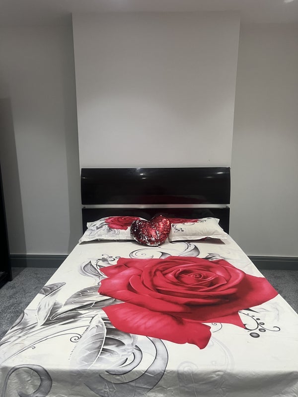Room Colliers Water Lane in Greater London