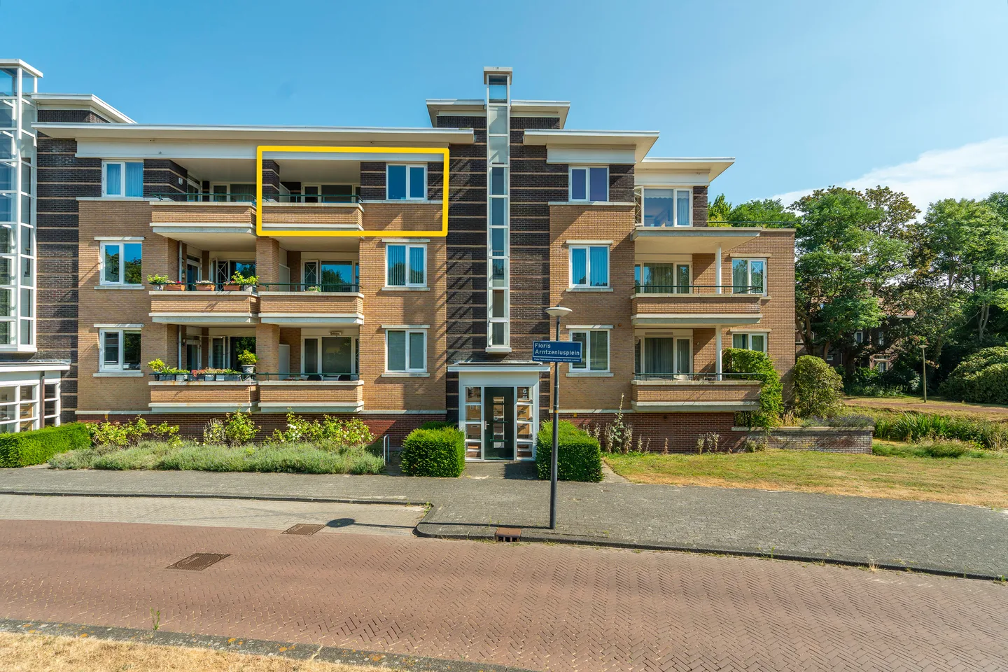Appartement Floris Arntzeniusplein 11 in Den Haag