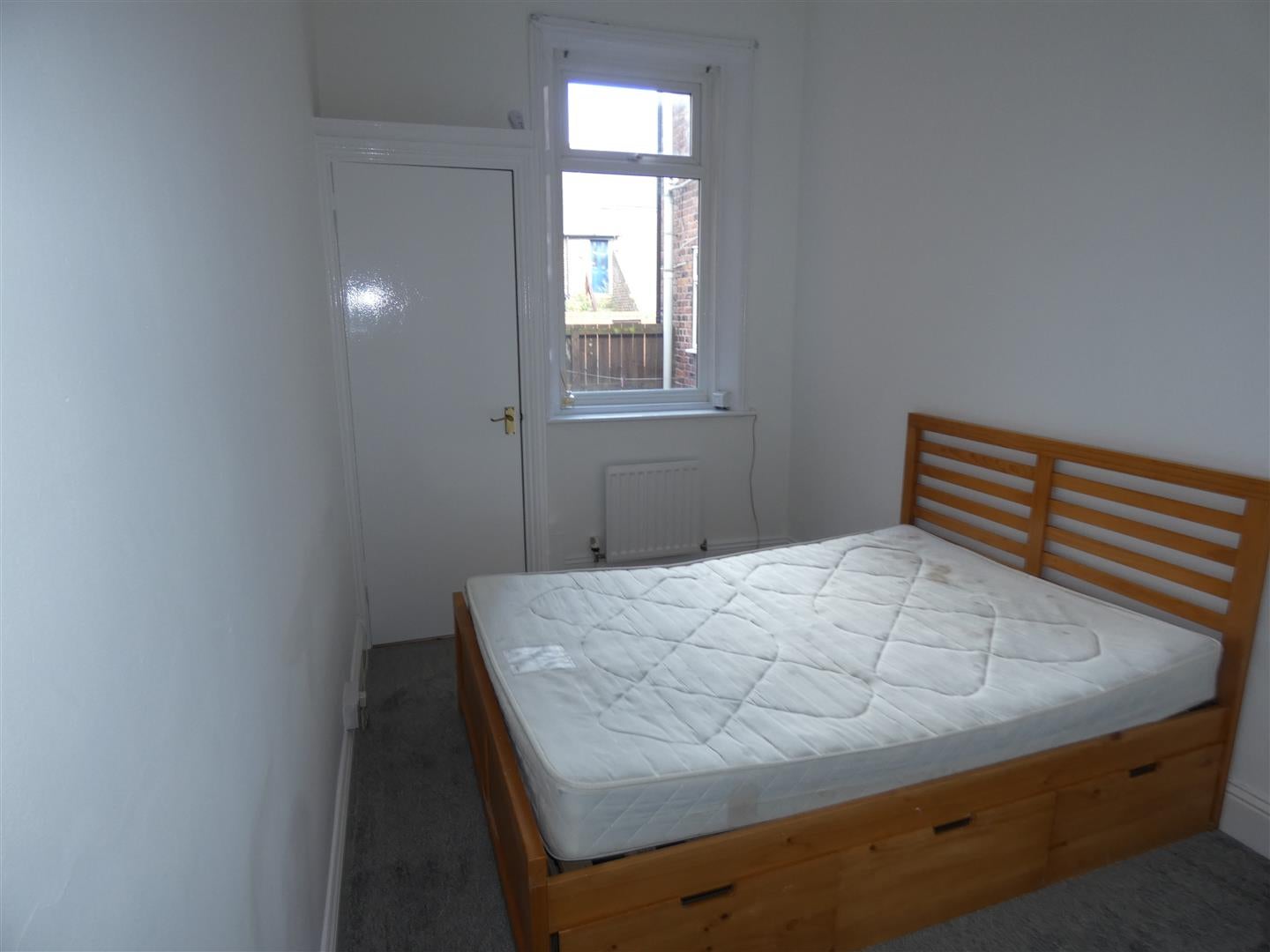 Flat Chillingham Road in Newcastle upon Tyne