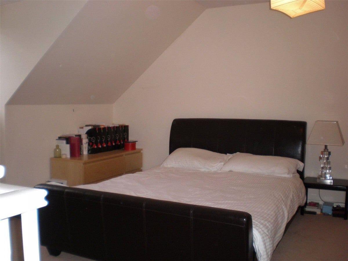 House Peckstone Close in Coventry