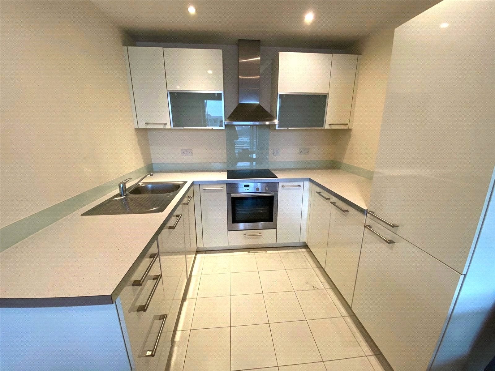 Flat Kelso Place in Manchester