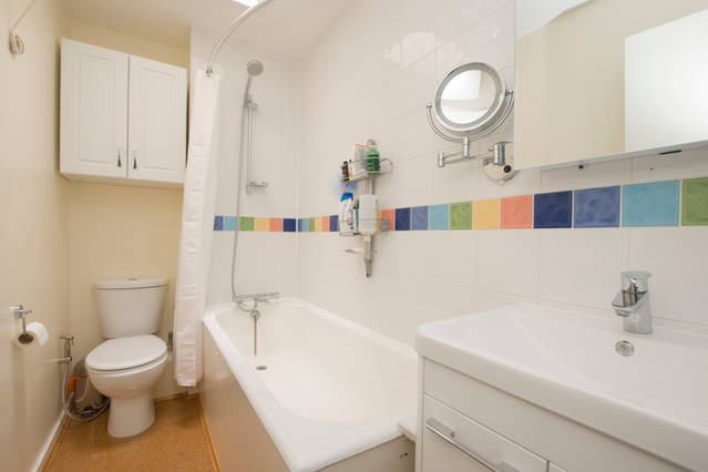 Room Millard Close in Greater London
