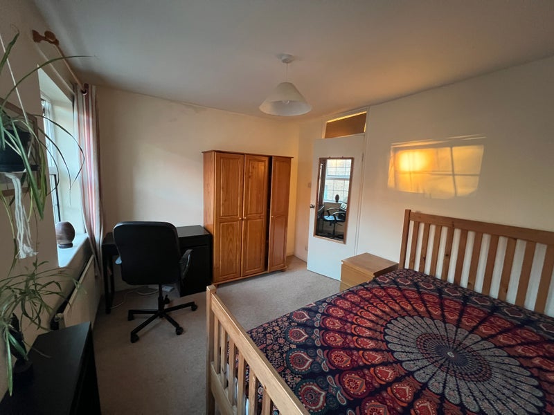 Room Millard Close in Greater London