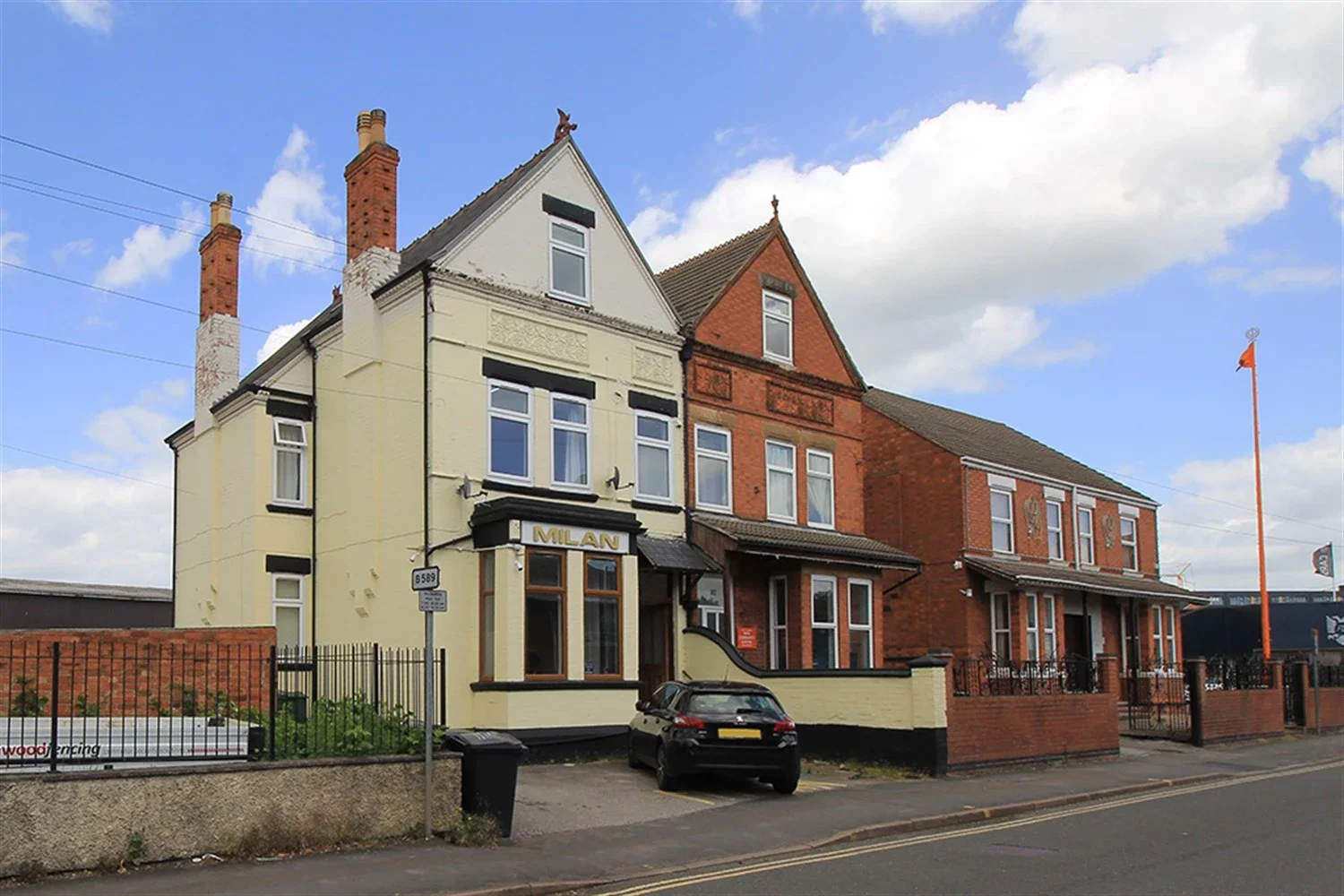 Room Clarence Street in Charnwood