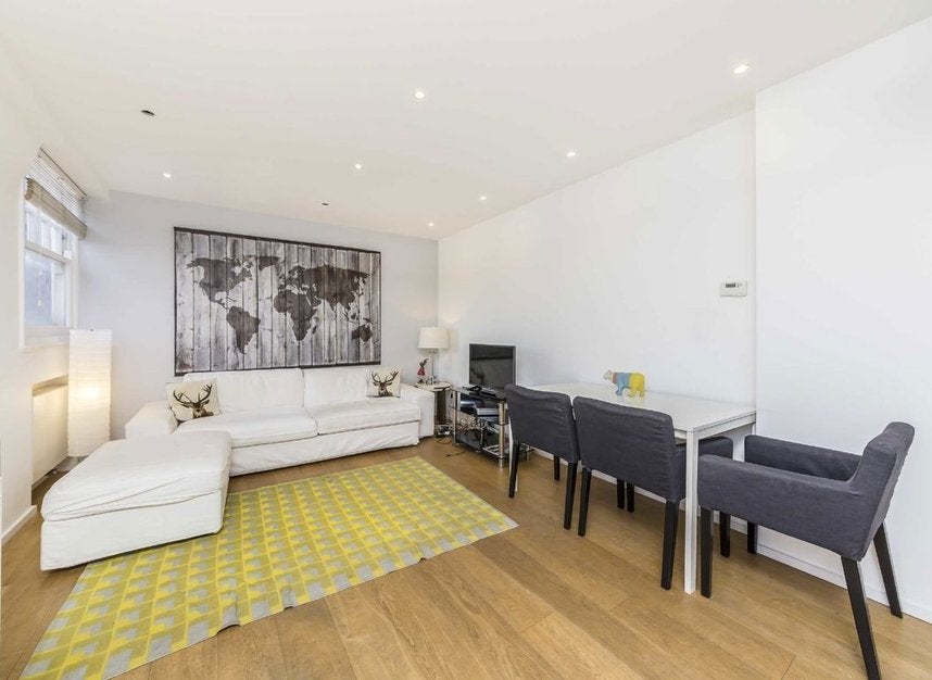Flat Culford Gardens in Greater London