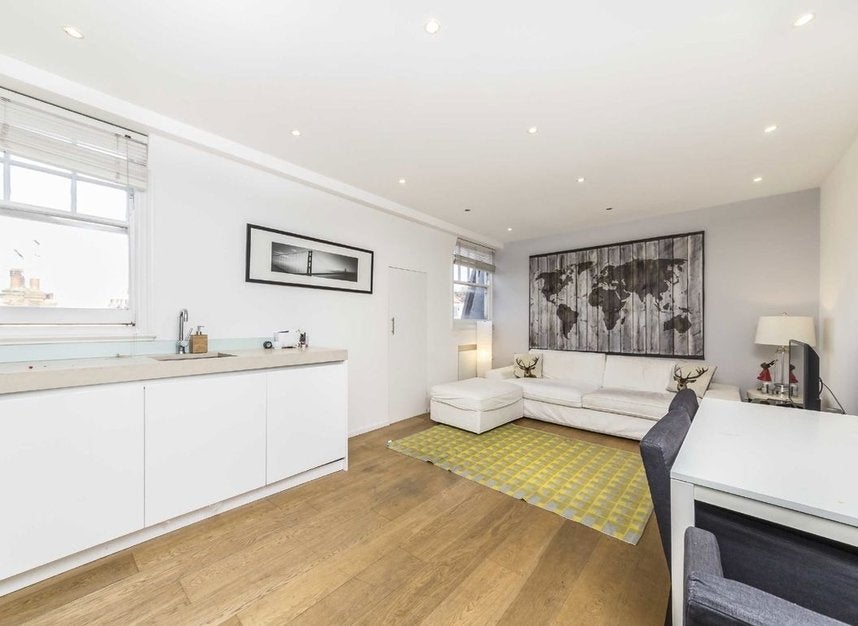 Flat Culford Gardens in Greater London