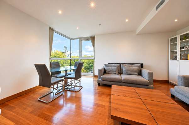 Flat Lodge Road in City of Westminster