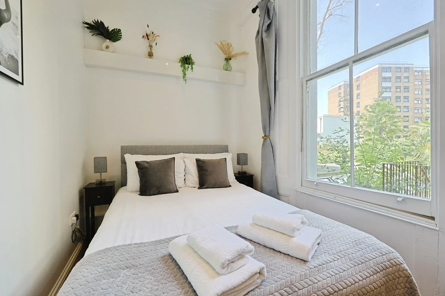 Flat Lillie Road in Greater London