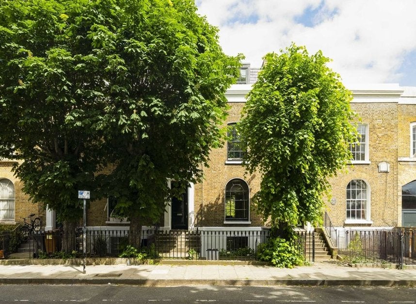 House Shrubland Road in Greater London