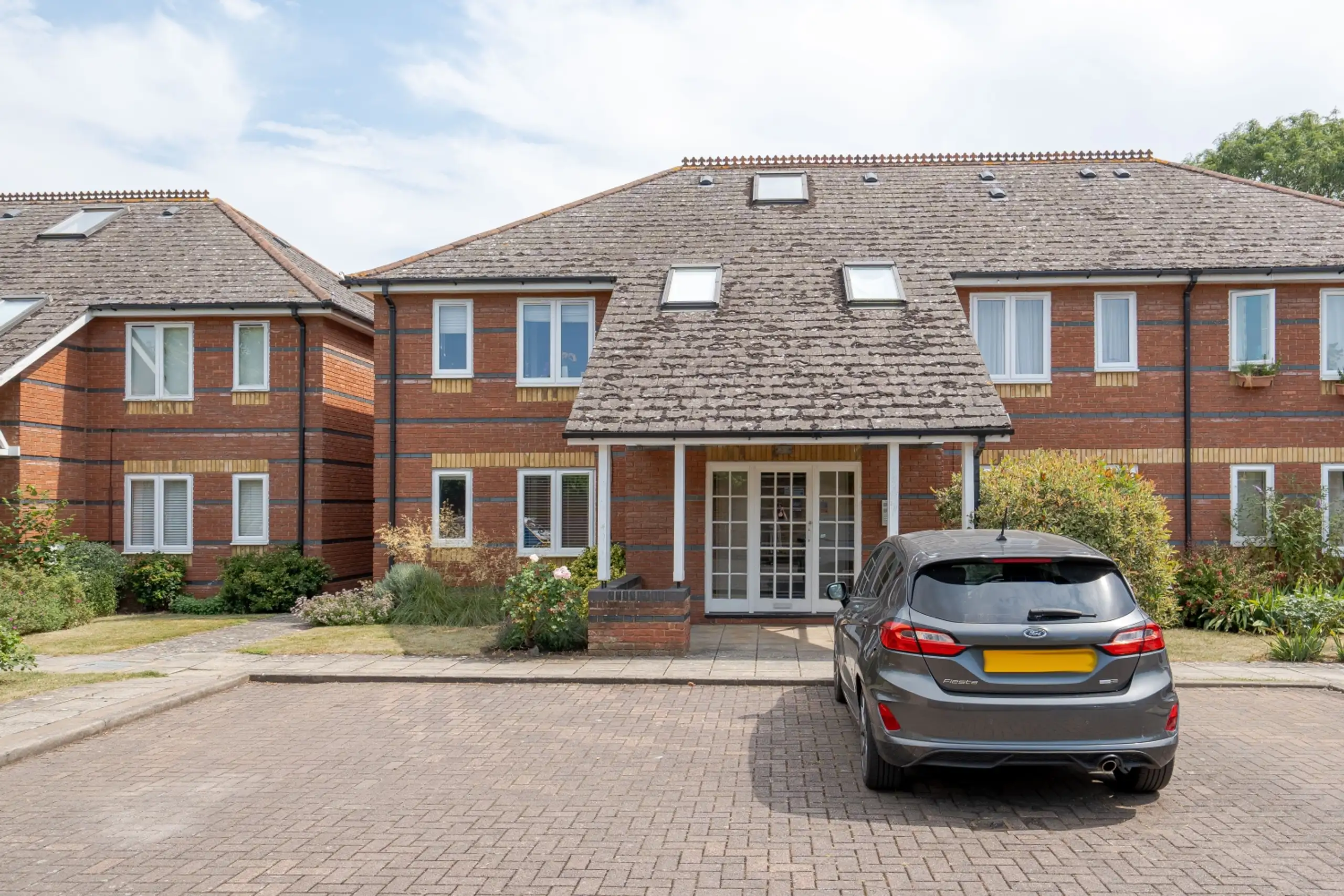 Flat Penhurst Court in Oxford
