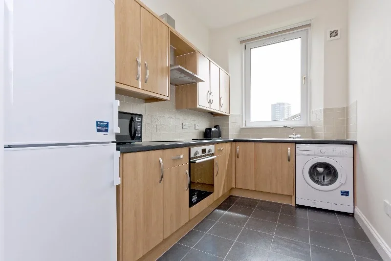 Flat Rosemount Place in Aberdeen City