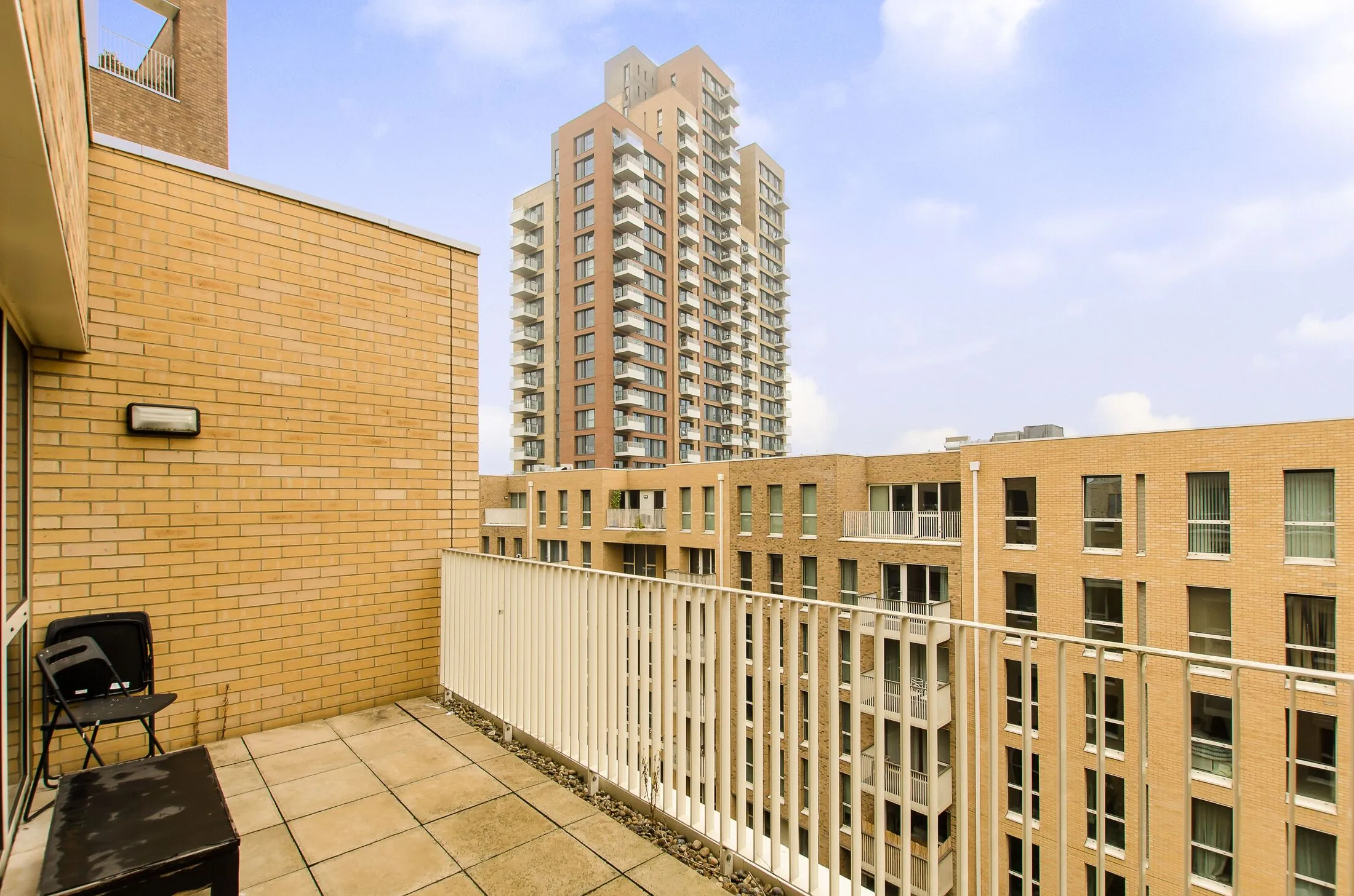 Flat Truman Walk in Greater London