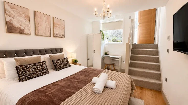 Flat Upper Richmond Road in Greater London
