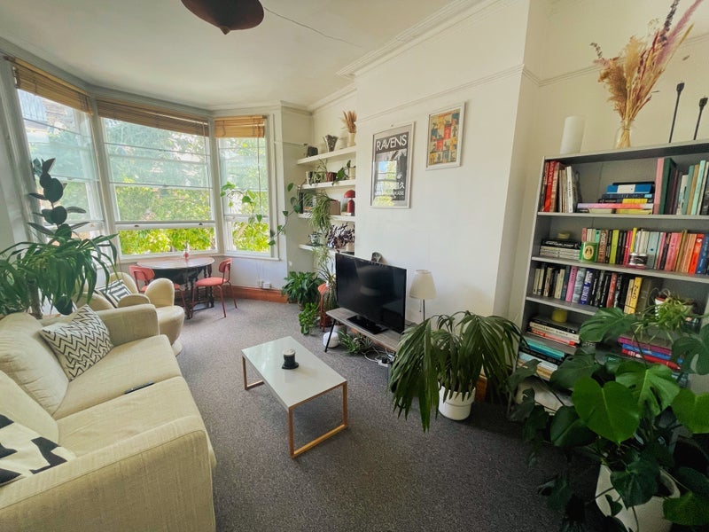Room Cleveland Park Crescent in Greater London