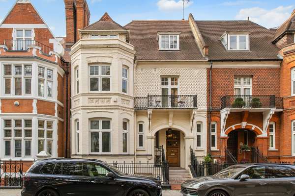 Flat Drayton Gardens in Greater London