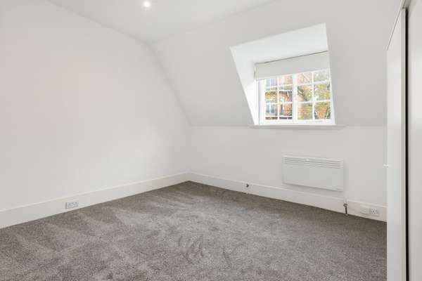 Flat Drayton Gardens in Greater London