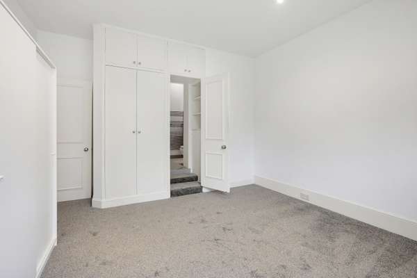 Flat Drayton Gardens in Greater London