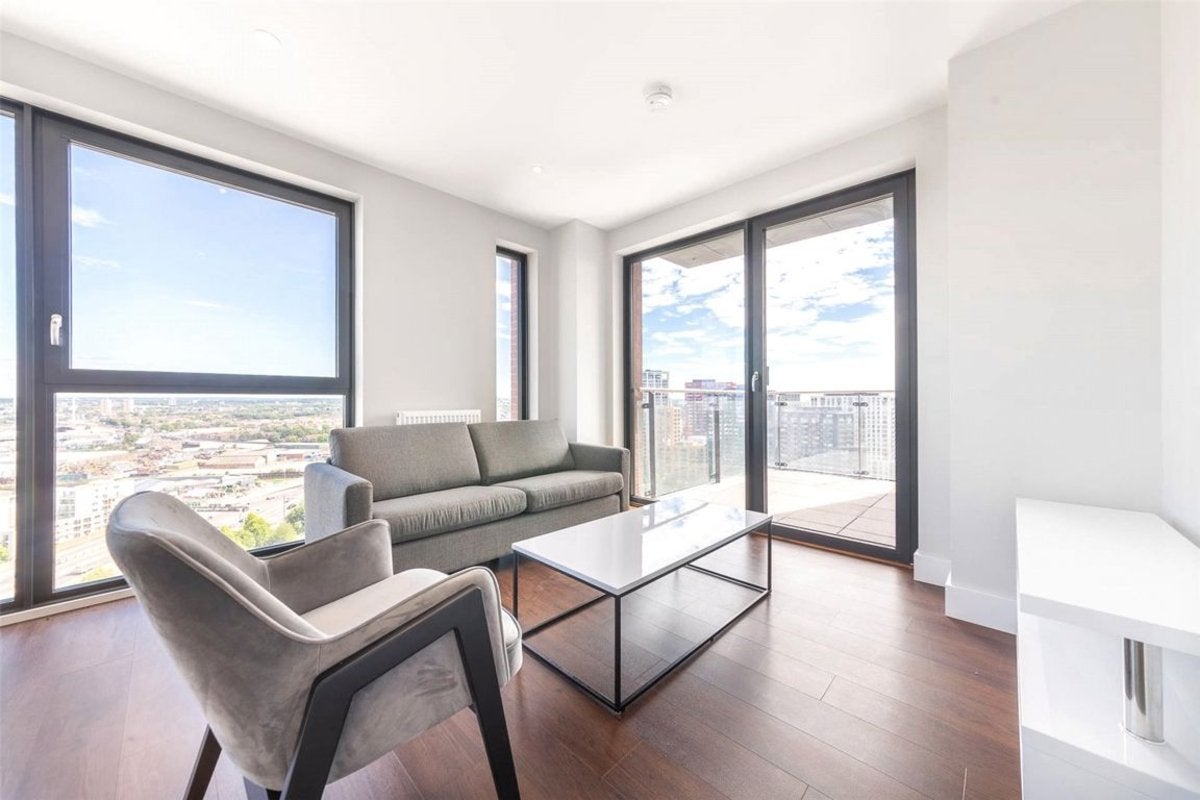 Flat Orchard Place in Greater London