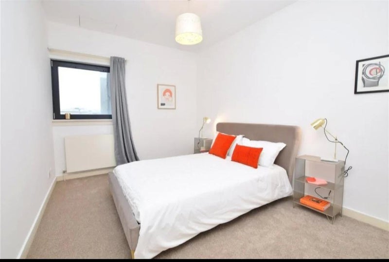 Room Lancefield Quay in Glasgow