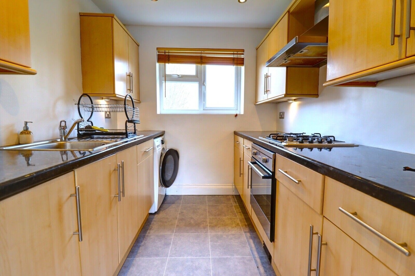 Flat Hawthorn Crescent in Hazlemere