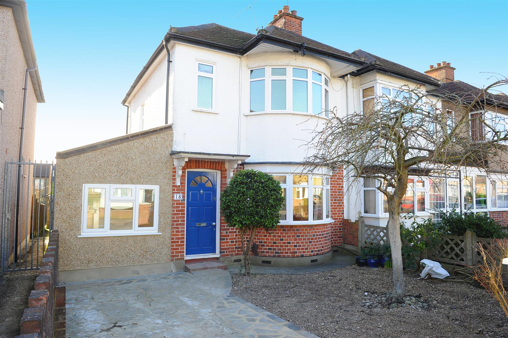 House Brixham Crescent in Greater London