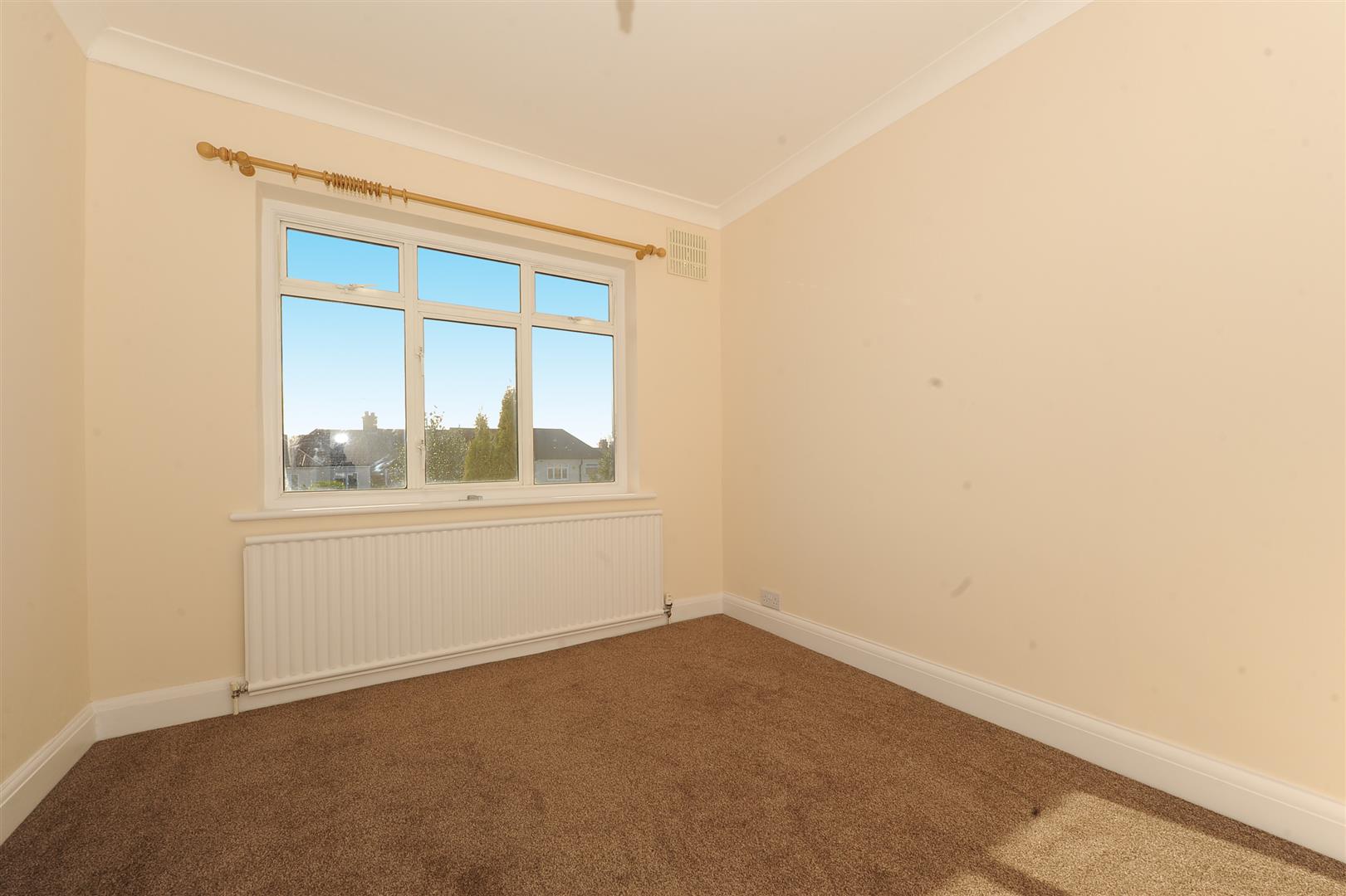 House Brixham Crescent in Greater London