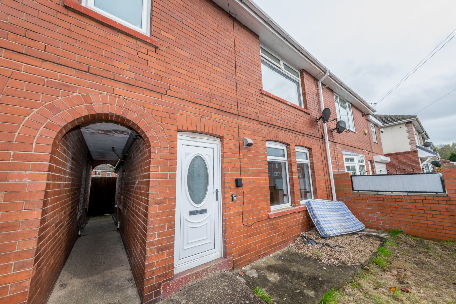 Flat Birchfield Road in Maltby