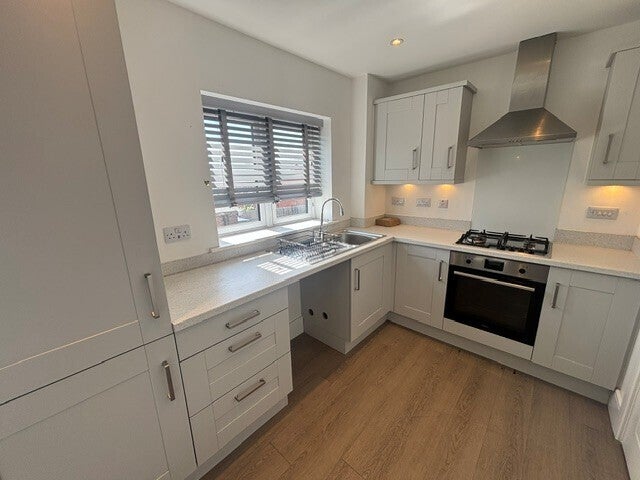 Flat Pintle Place in Derby