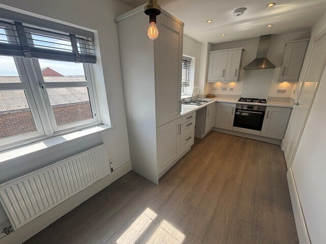 Flat Pintle Place in Derby