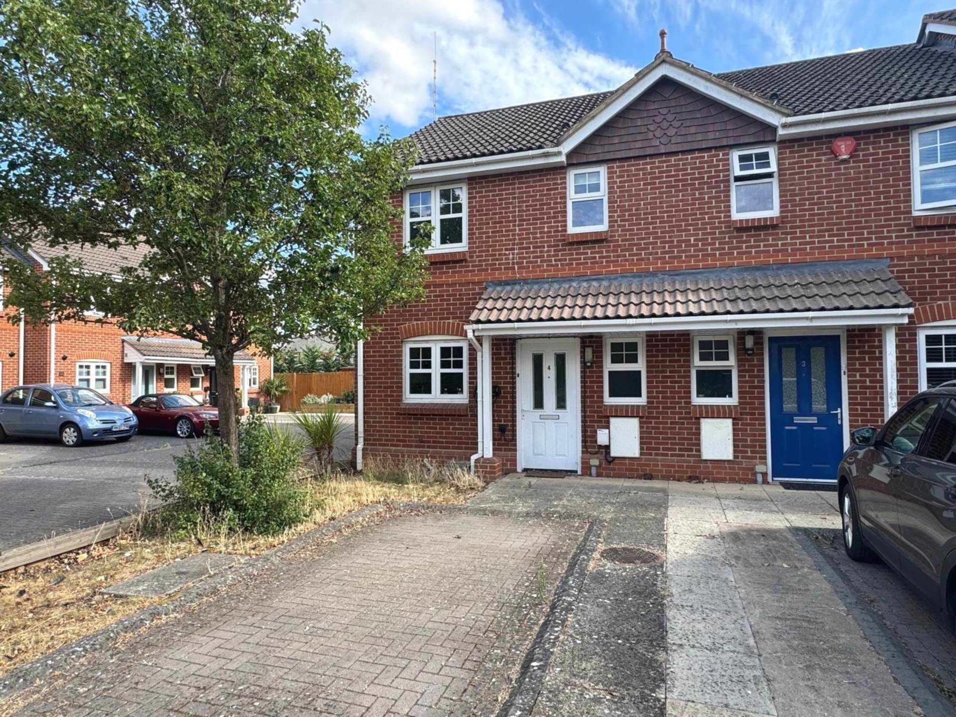 House Mitford Close in Three Mile Cross