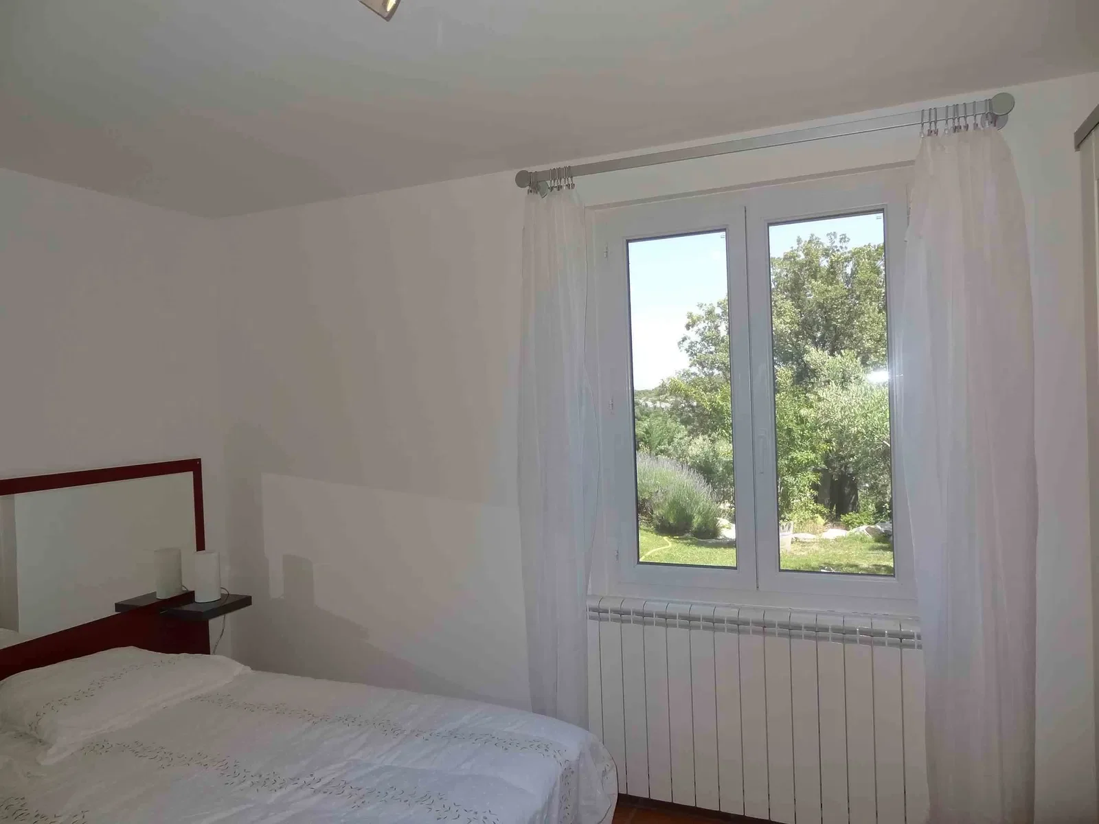 Chambre Chemin du Puits de l'Argile à Lirac