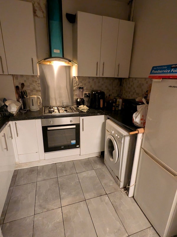 Room Nimmings Road in Halesowen