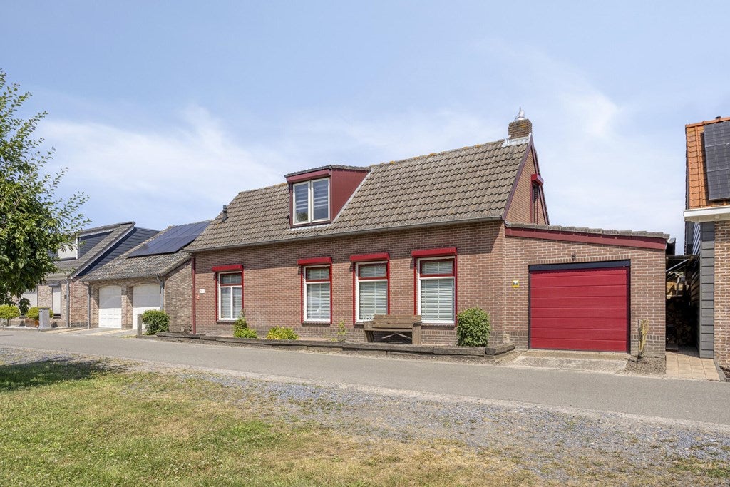 Huis Graaf Jansdijk 36 in Axel