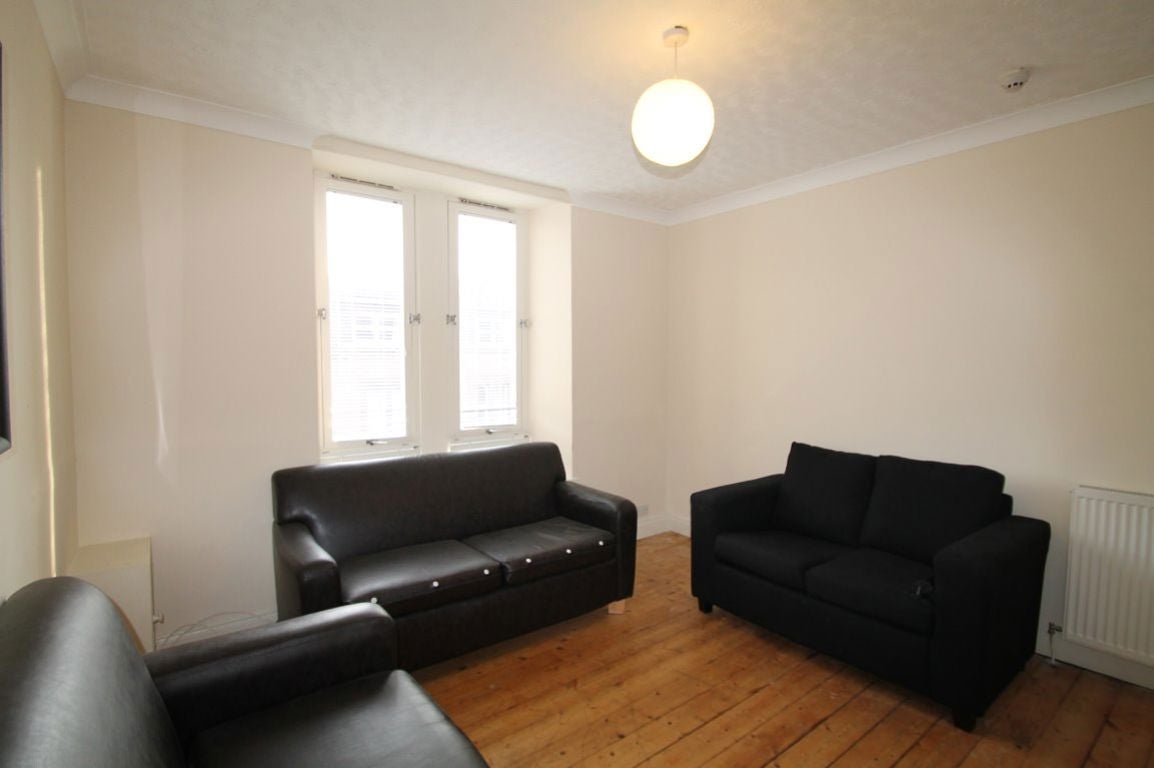 Flat Cleghorn Street in Dundee