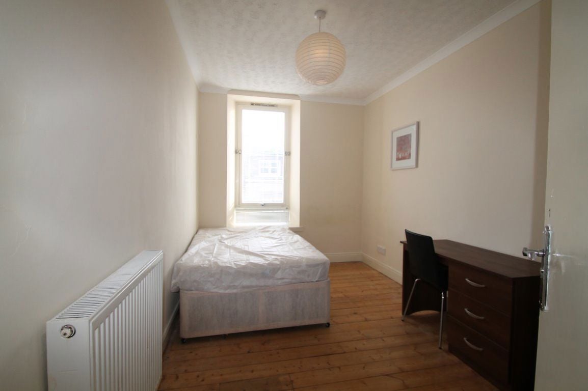 Flat Cleghorn Street in Dundee