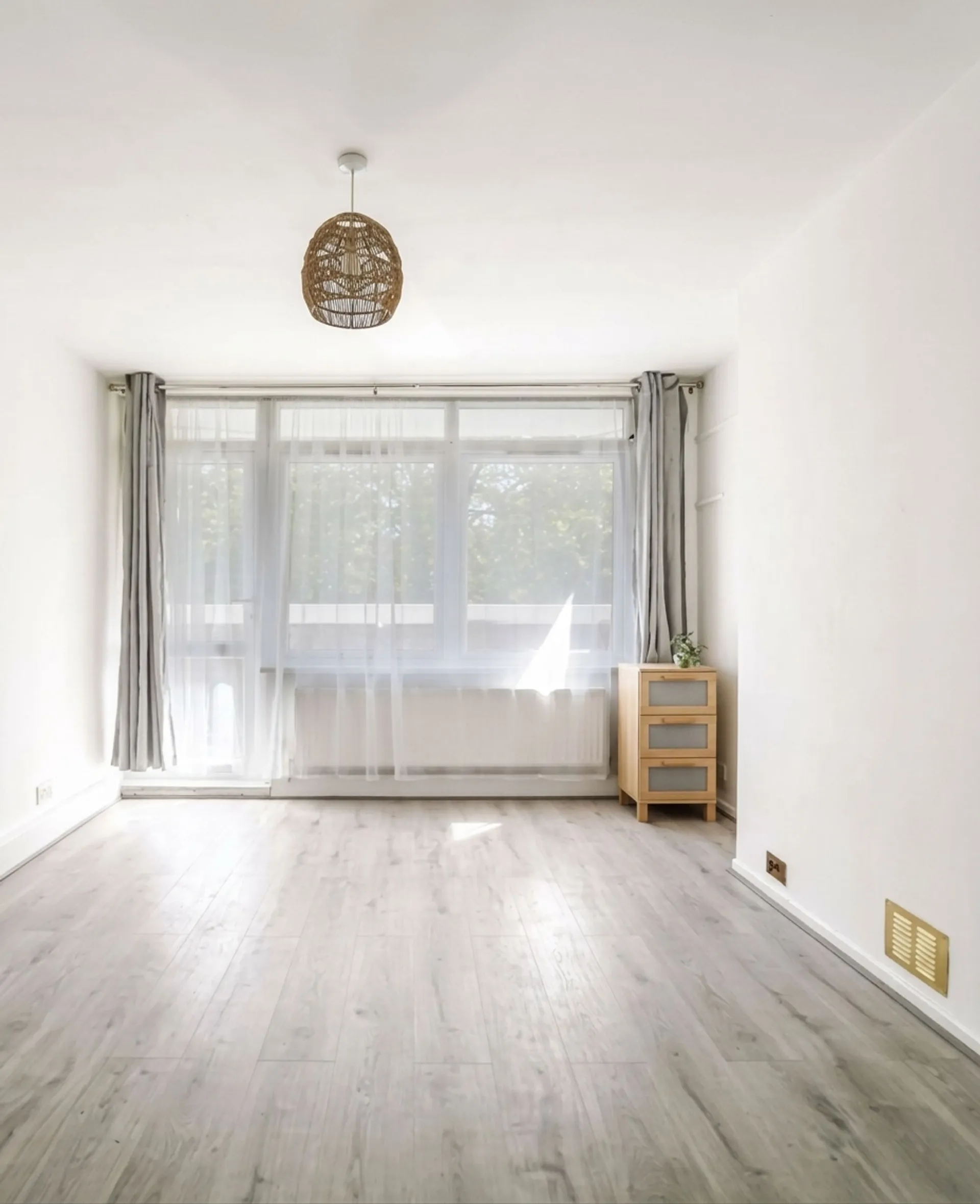 Flat Sandhurst Way in Great Ness