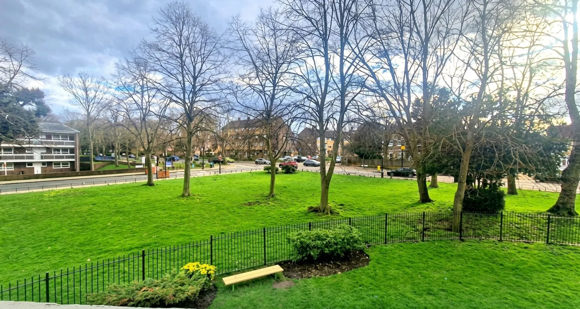 Flat Sandhurst Way in Great Ness