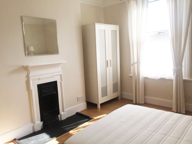 Room Drakefell Road in Greater London