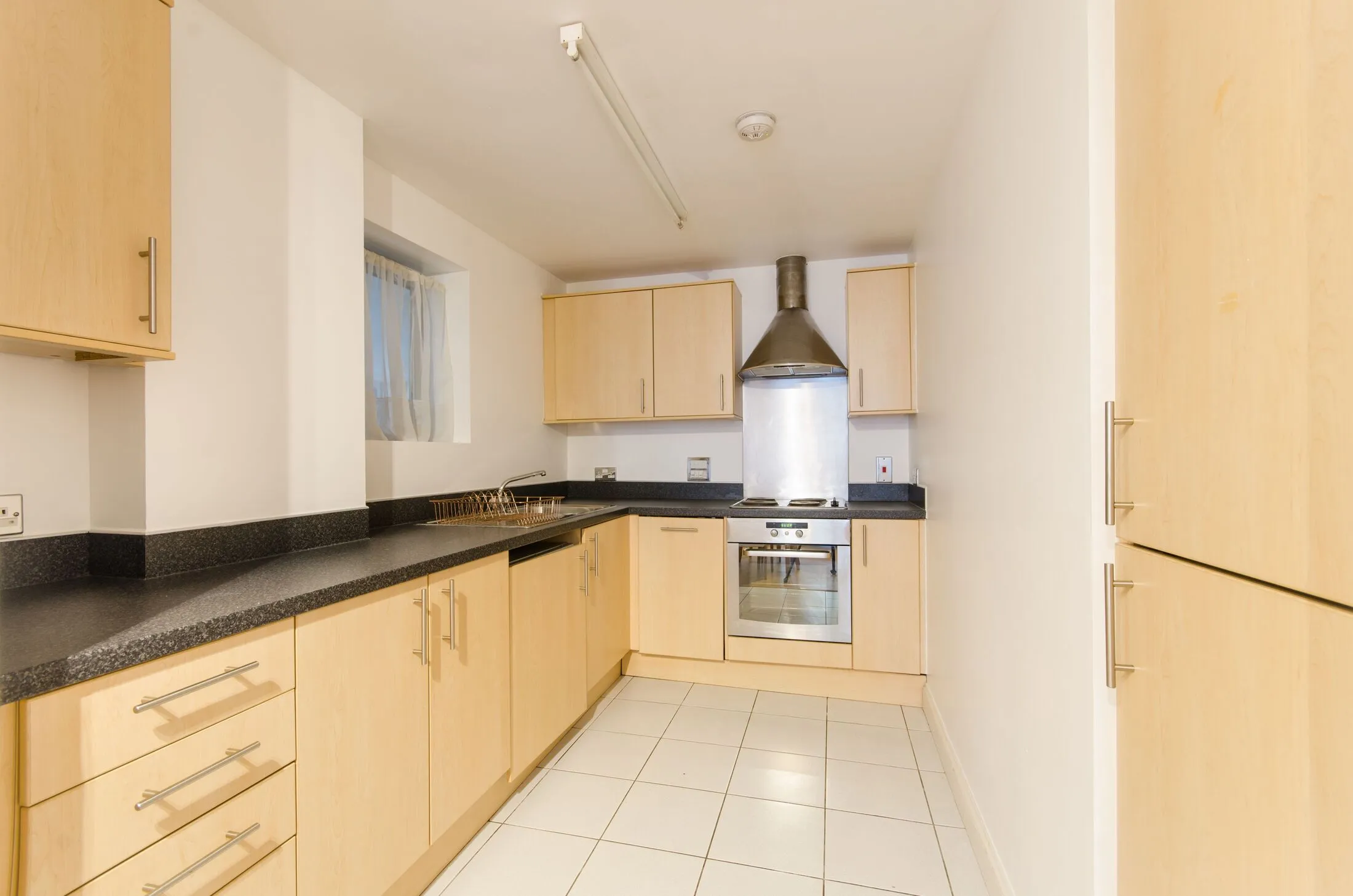 Flat Uxbridge Road in Greater London