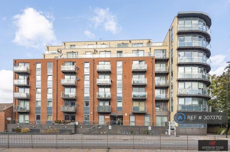 Flat Bath Road in Slough