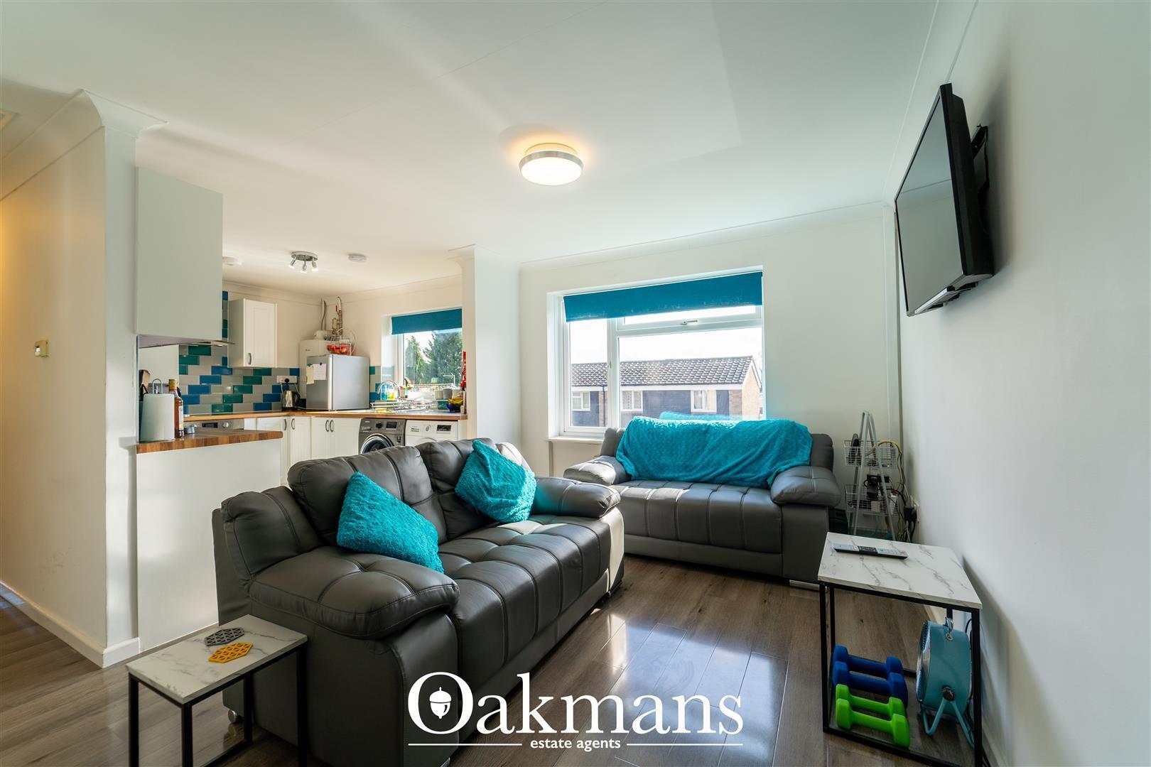 Flat Leahurst Crescent in Birmingham
