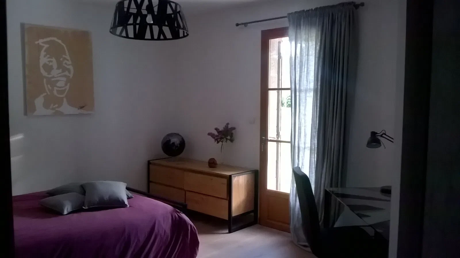 Room Chemin des Peyrouses in Le Teil