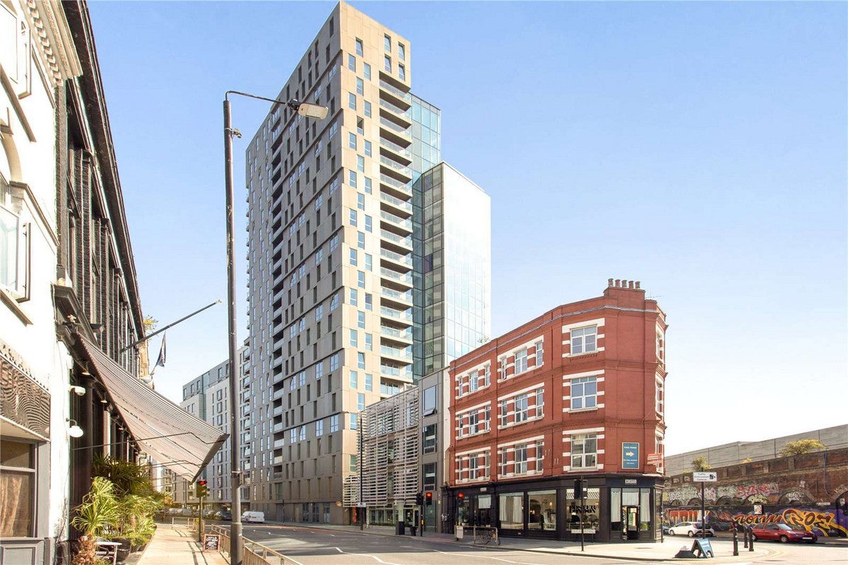 Flat Bethnal Green Road in Greater London