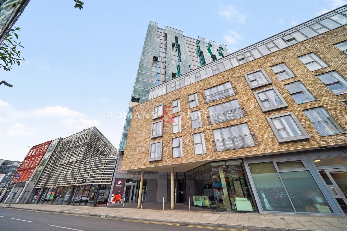 Flat Bethnal Green Road in Greater London