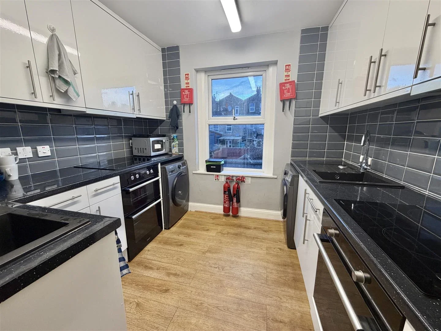 Room Sydney Road in Greater London