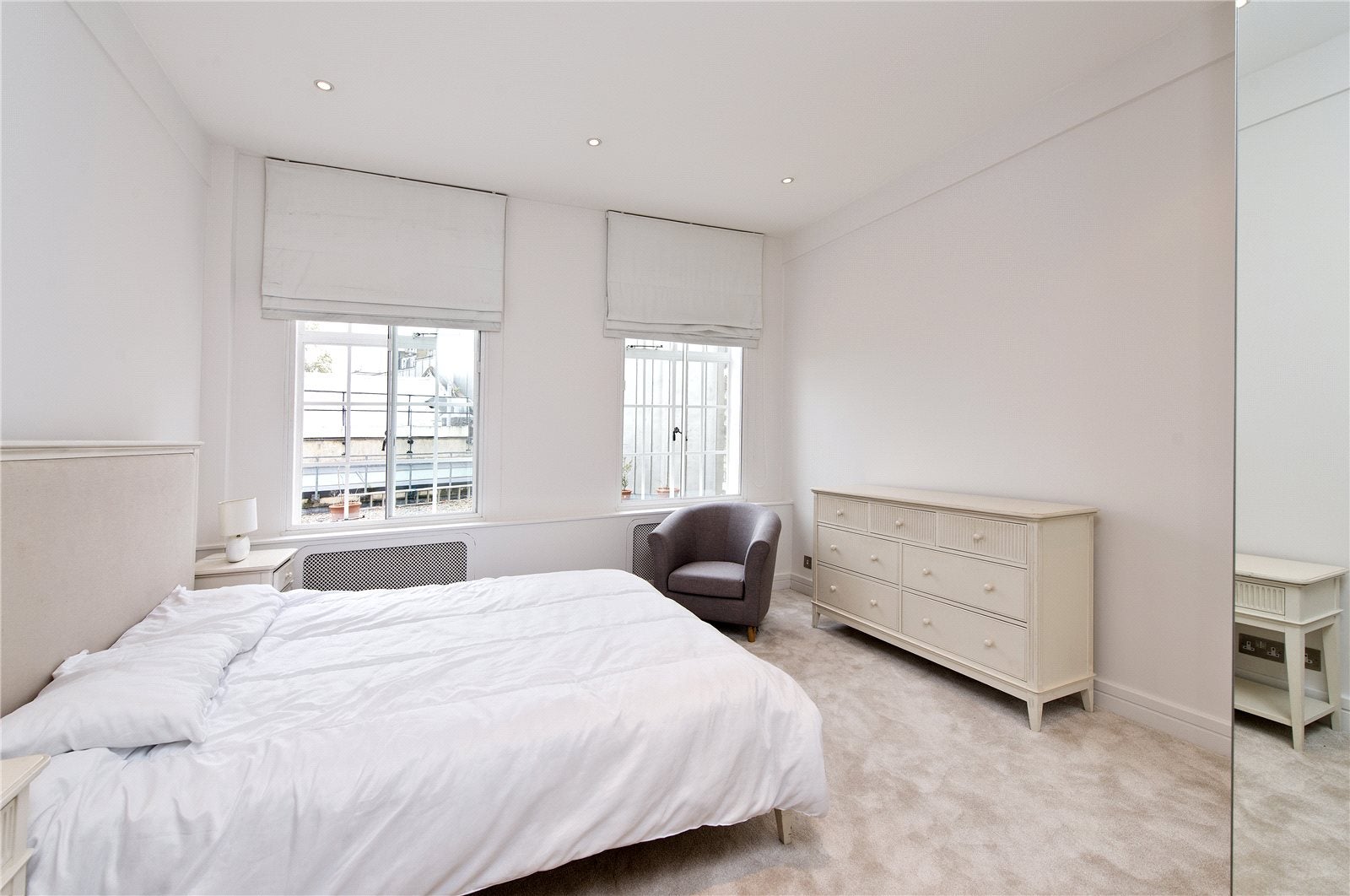 Flat Brompton Road in Greater London