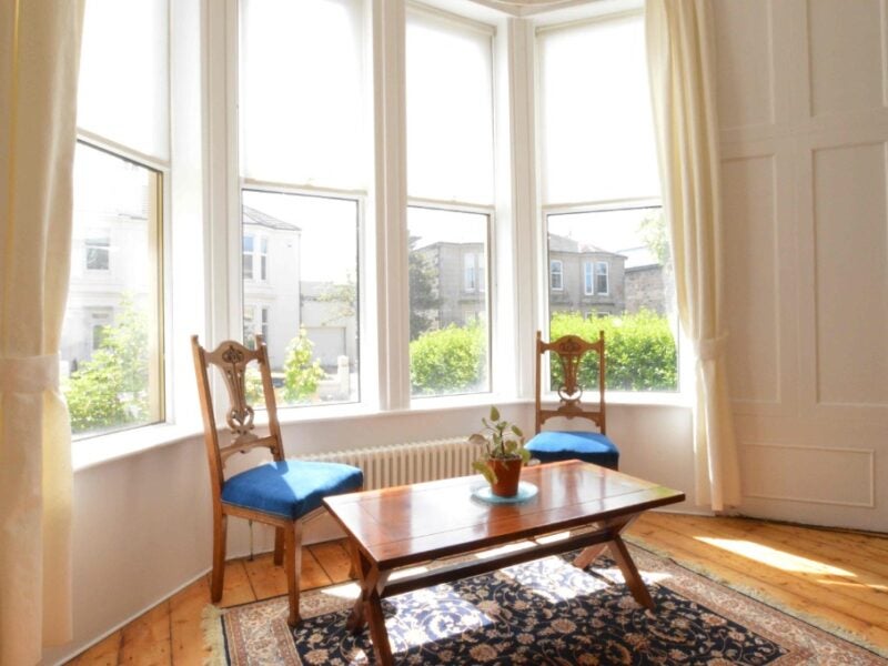 Flat Onslow Drive in Glasgow